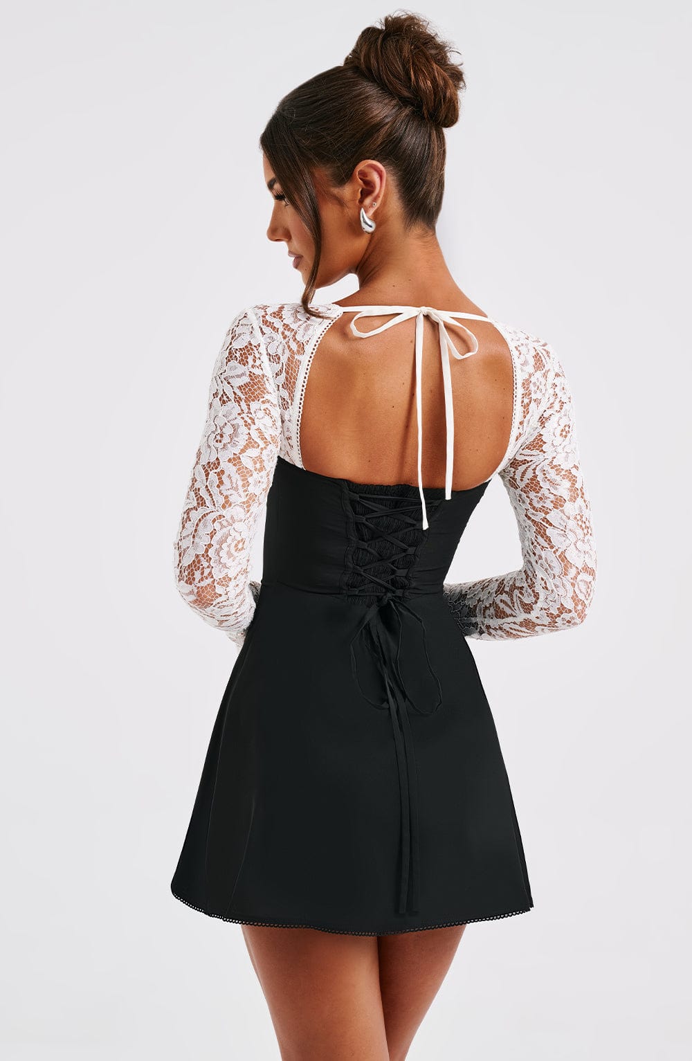 Cornelia • Vestido Mini